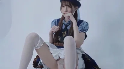 約拍遭陰陽合同要挾校花級別顏值