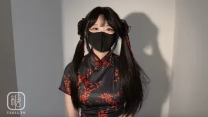 新年第一天用身體喚醒賴床的哥哥 嫩小兔